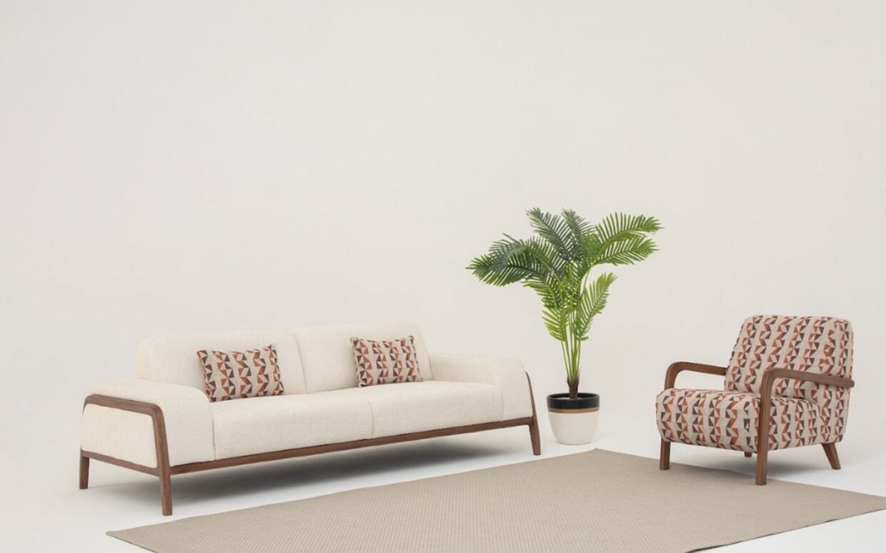 Gürgen iskeleti ve yüksek kalite kumaşıyla şıklığı dayanıklılıkla birleştirir.