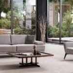 Modern tasarımlı koltuklarımız, gürgen ahşap sağlamlığı ve renk değişimi avantajıyla her dekorasyona kolayca uyum sağlar.