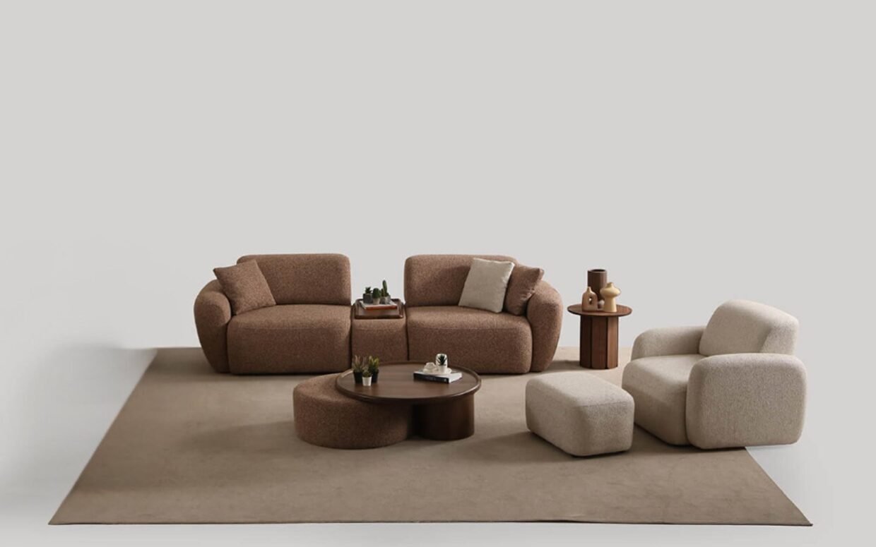 Zarif formu, dayanıklı yapısı ve kaliteli kumaşıyla her ortama uyum sağlar.