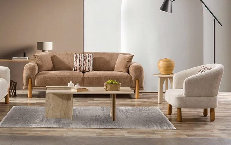 Gürgen iskeletli koltuk takımlarımız, zarif kumaş seçenekleriyle yaşam alanlarınıza değer katar.