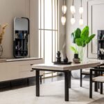 Açılır masasıyla kalabalık sofralar için ideal, modern ve lüks yemek odasıyla tarzınızı yansıtın.