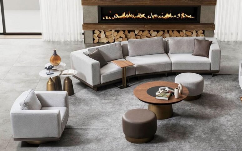 Yatak olabilen koltuk takımlarımız, gürgen ahşap yapısıyla uzun ömürlü kullanım sağlar.