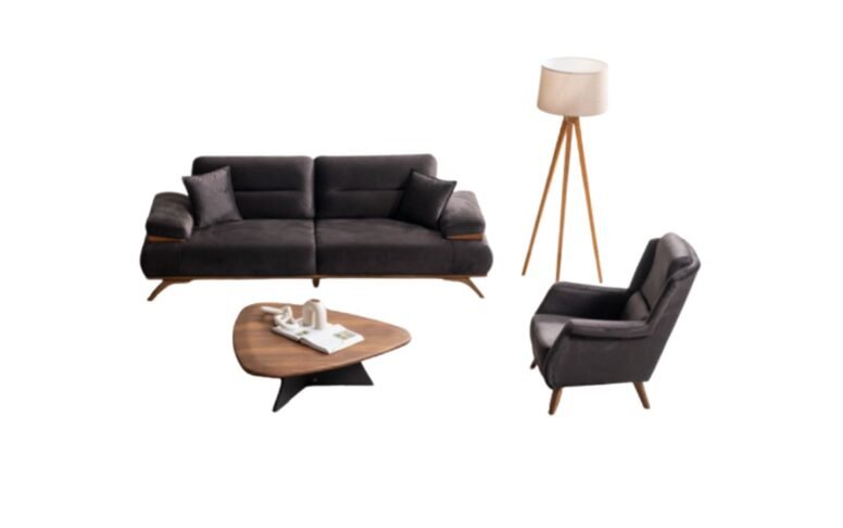 Şık kumaş dokusu ve zarif tasarımıyla koltuk takımı, yatak olma özelliği sayesinde fonksiyonel hale gelir.