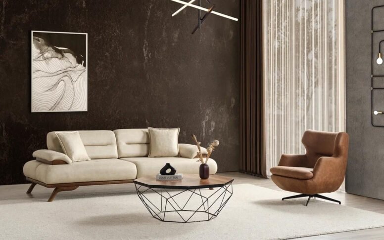 Modern tasarım, zarif dikişler ve yatak olma özelliğiyle koltuk takımı her alanda konfor sağlar.